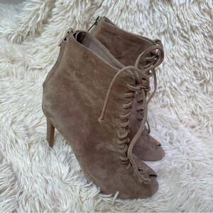 Vince Camuto Tan Suede Lace Up Open Toe heel pump stiletto Booties Sz 7